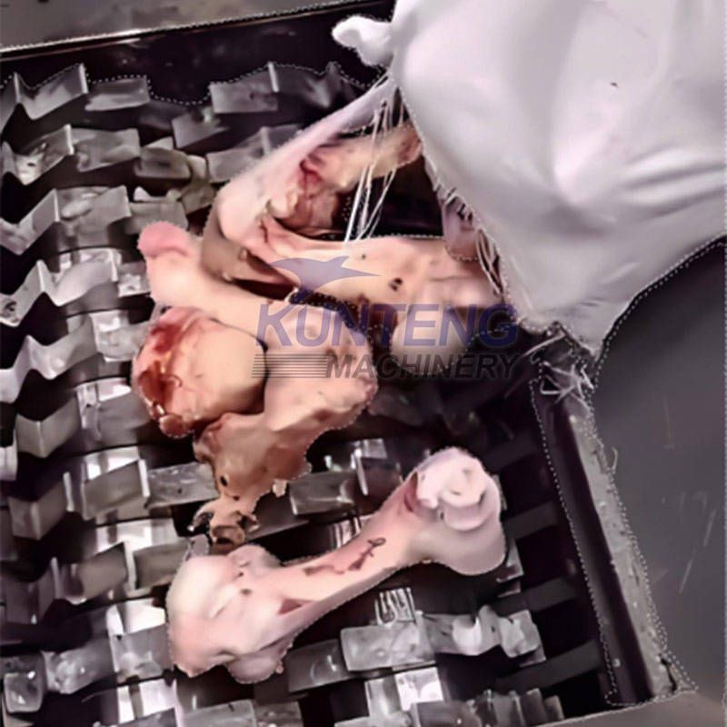 Double Shaft Shredder Machine Slaughter Waste Shredder Fish Chicken Cow Animal Bone Crusher Machine Bone Shredder